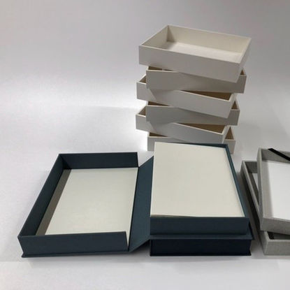 Immagine di Buchbinden - Schachteln Grundkurs