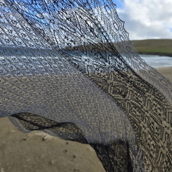 Immagine di Stricken - Shetland Lace Technik