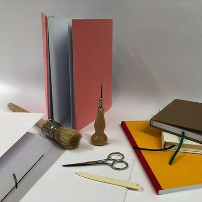 Immagine di Buchbinden - Grundkurs